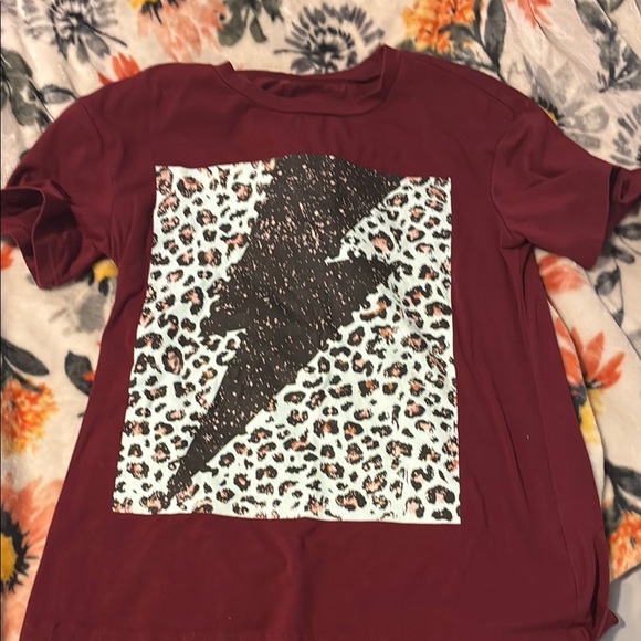 SHEIN Other - SHEIN Maroon Tee with Leopard Lightning Bolt